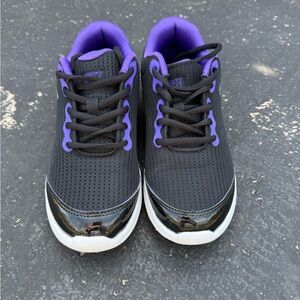 Women’s Bowling Shoes 6M